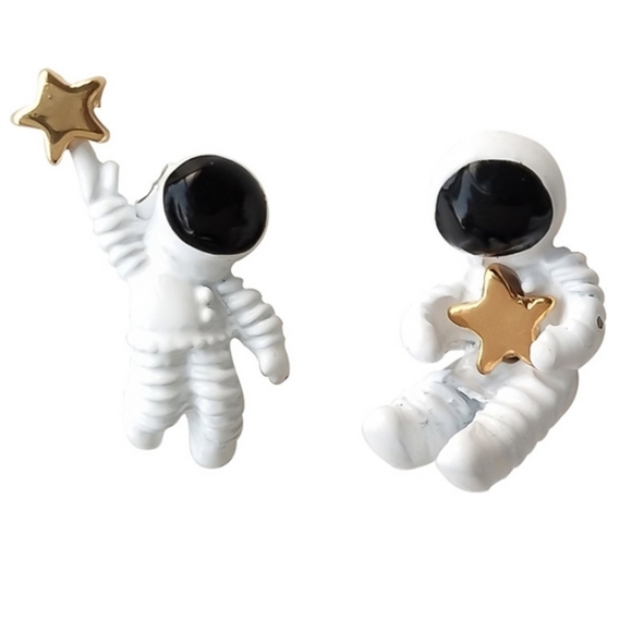 Astronaut Earrings - Picture 1 of 7